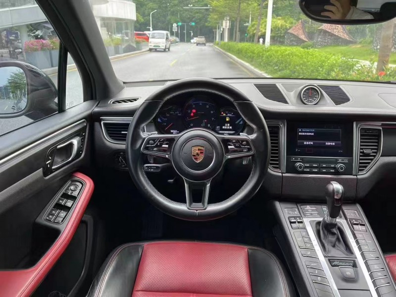 深圳18年保时捷Macan8