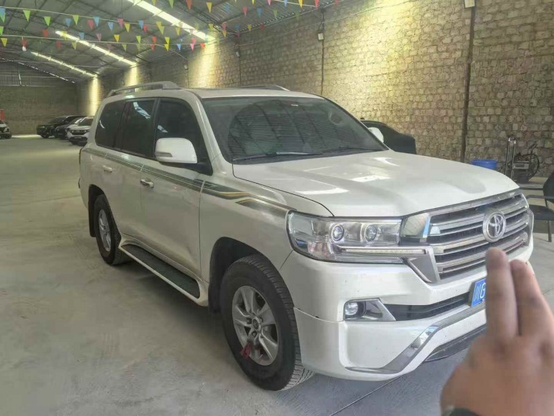 郑州19年丰田兰德酷路泽2