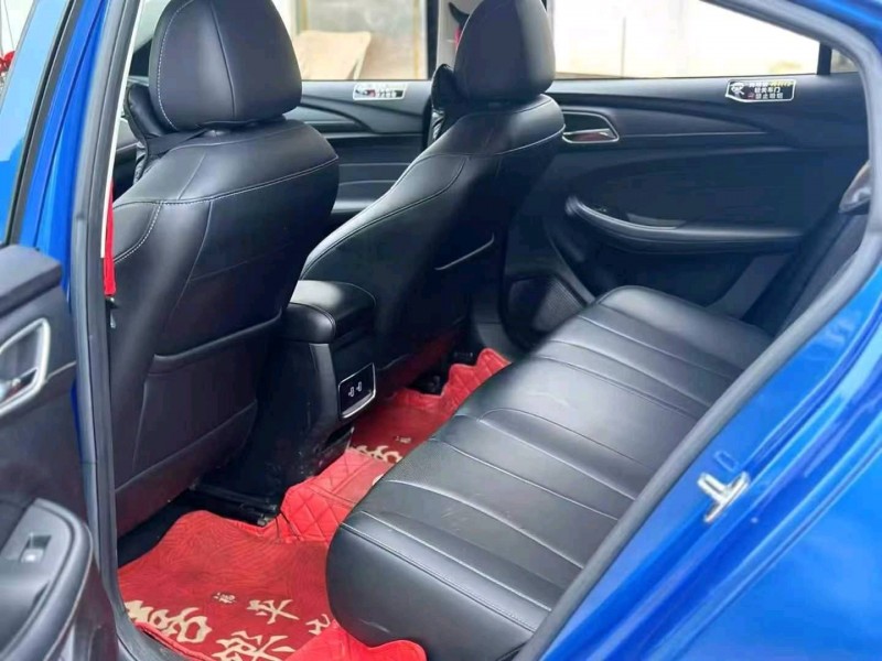 金华19年荣威i55