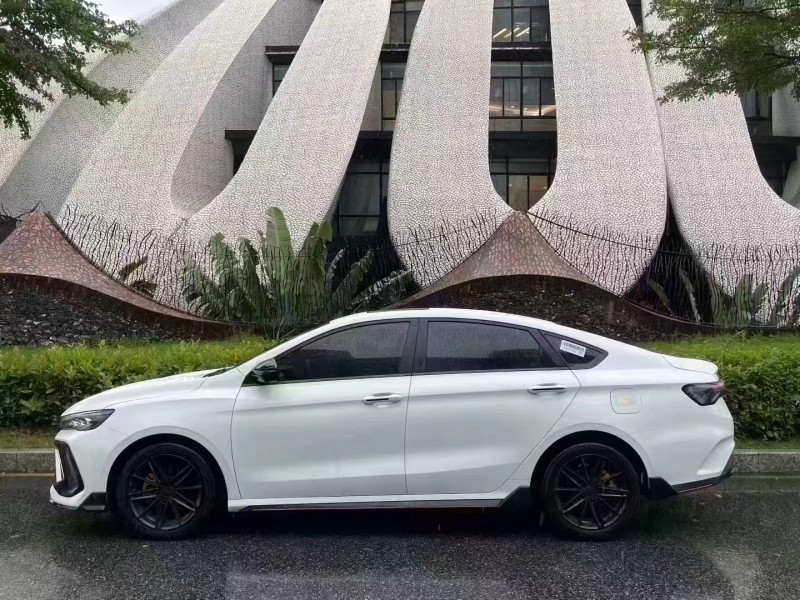 深圳23年吉利缤瑞8