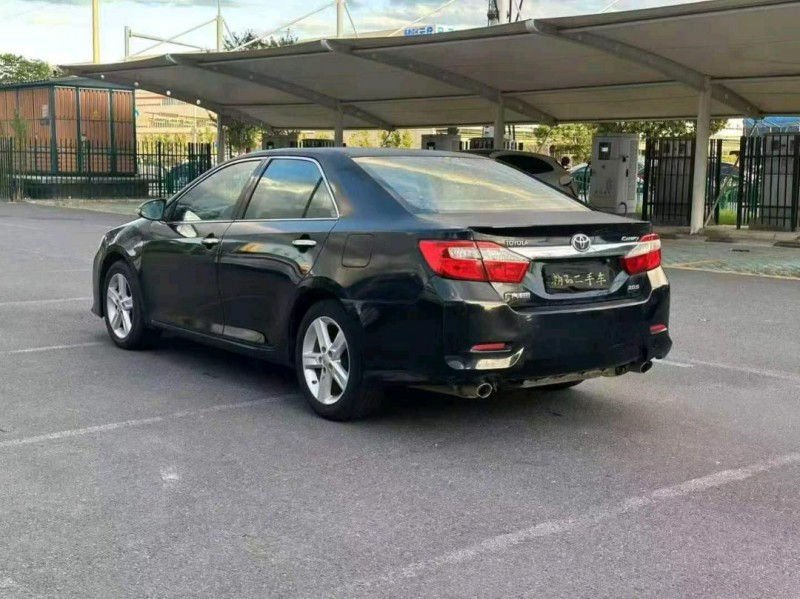 金华14年丰田凯美瑞2