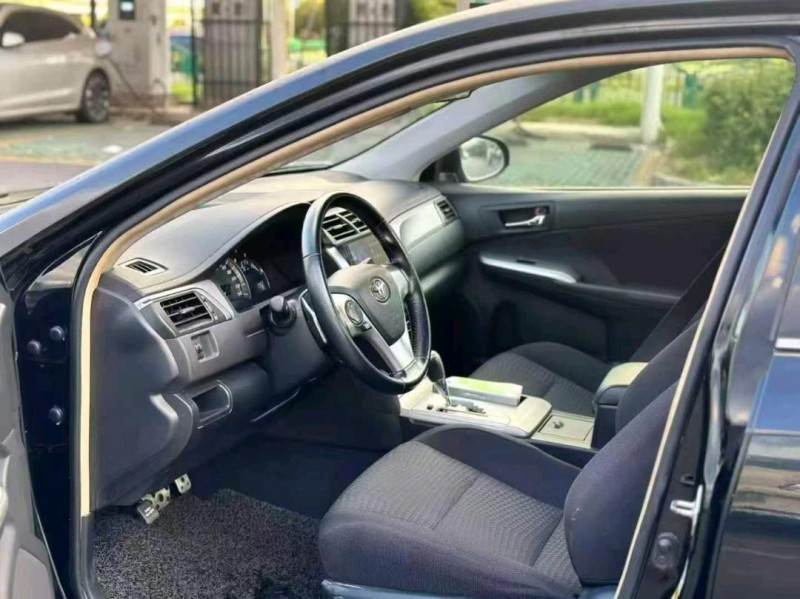 金华14年丰田凯美瑞5