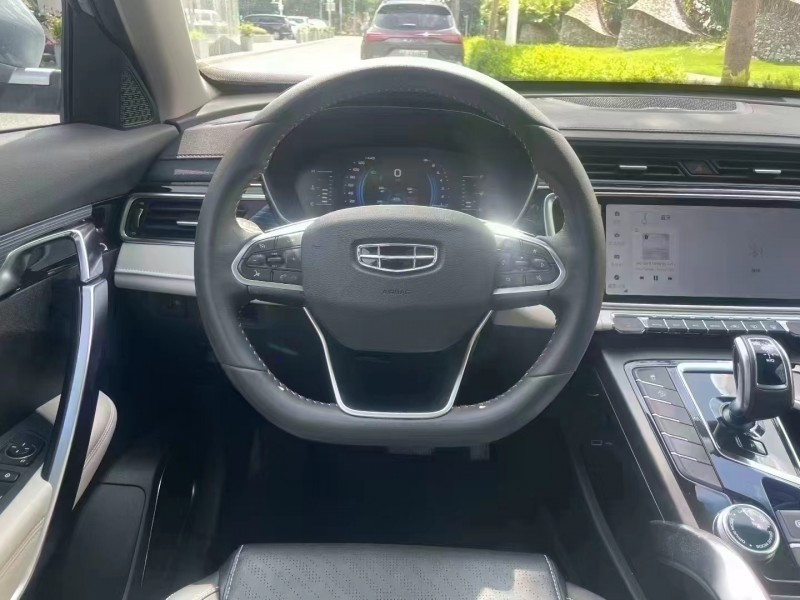 深圳22年吉利博越7