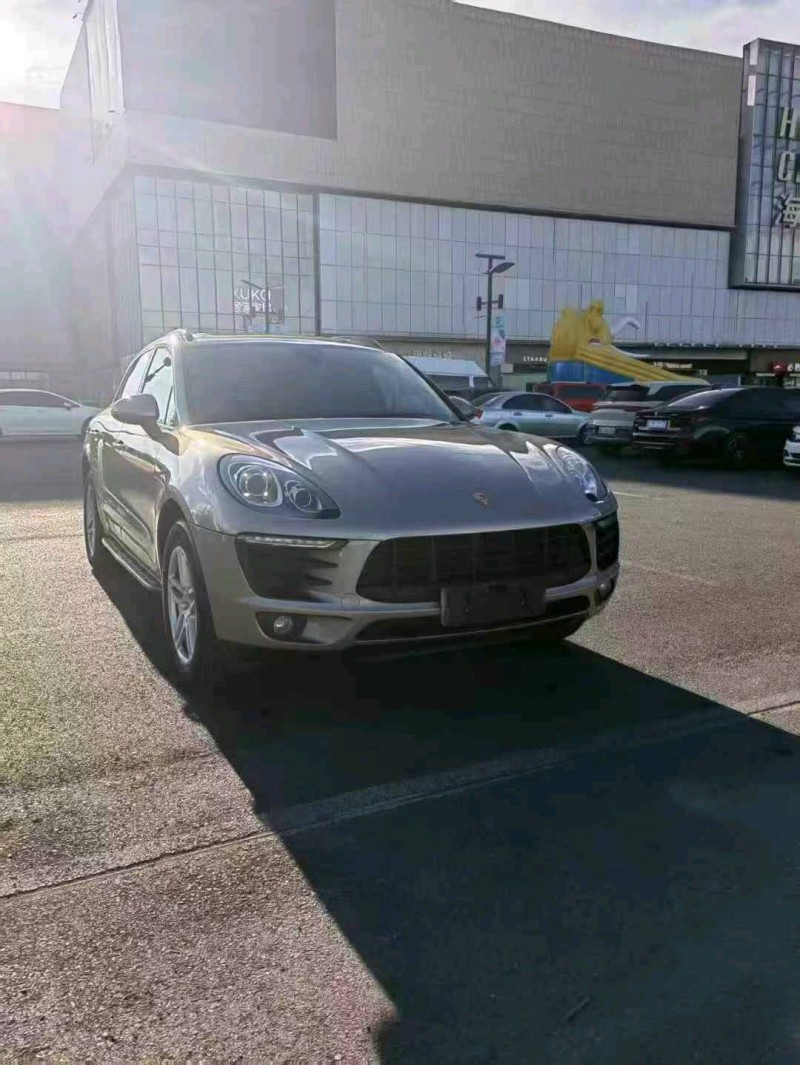 金华17年保时捷Macan1