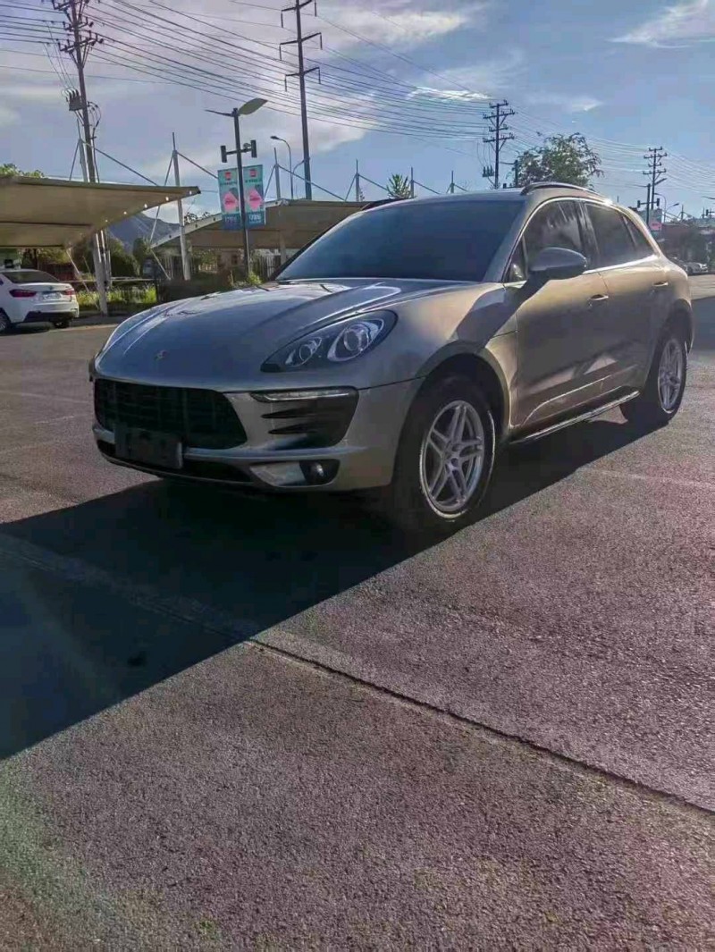 金华17年保时捷Macan2