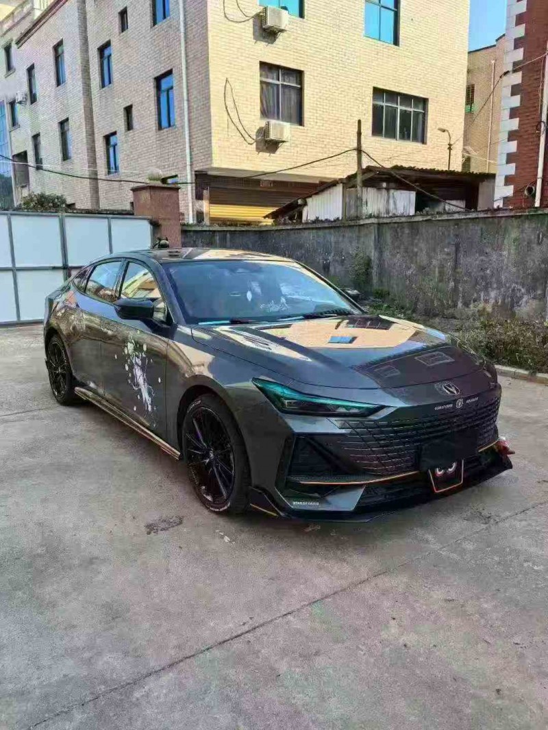 宁德24年长安汽车UNI3