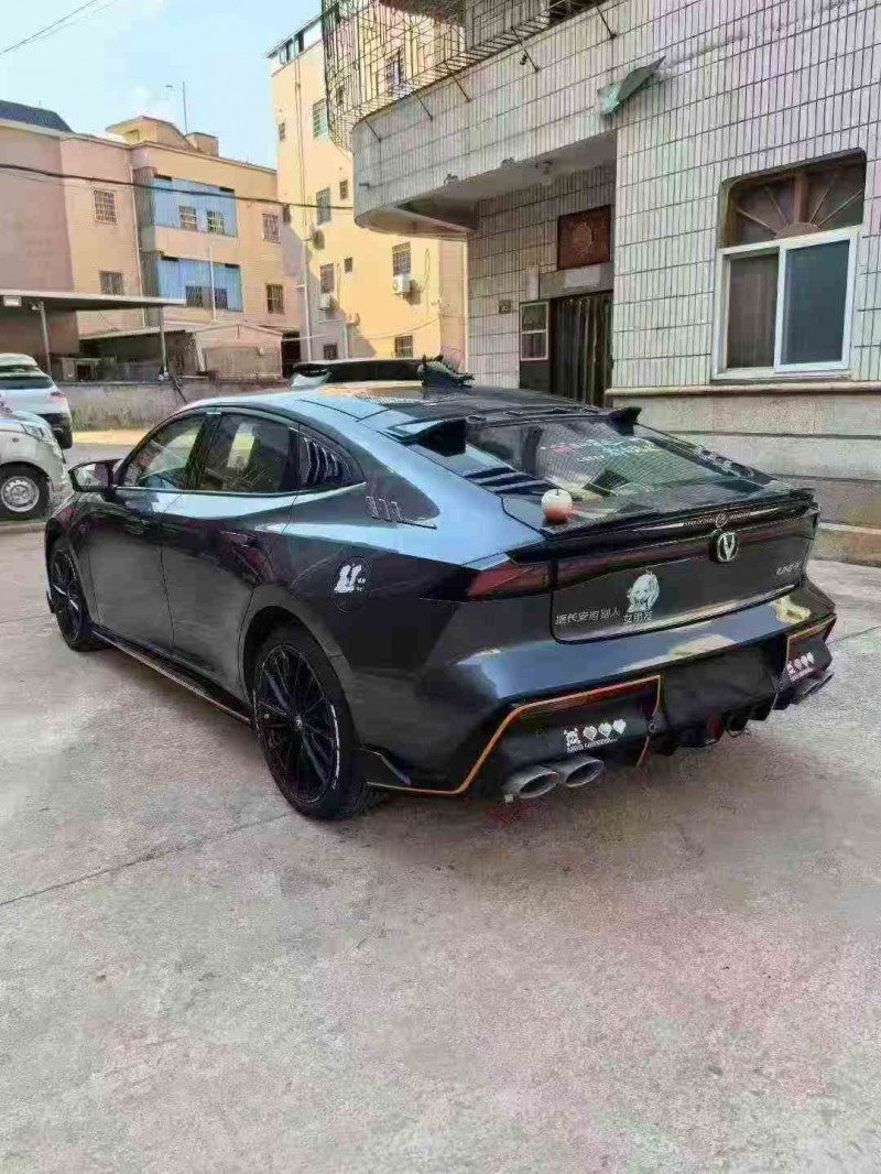 宁德24年长安汽车UNI7