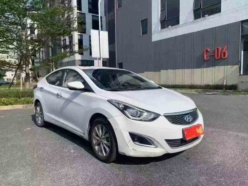 珠海17年现代朗动2