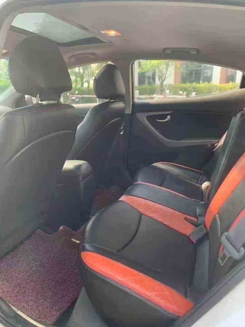 珠海17年现代朗动7