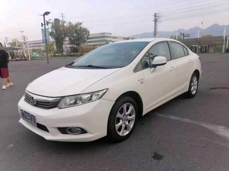 金华14年本田思域2