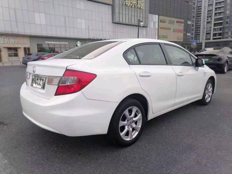 金华14年本田思域3