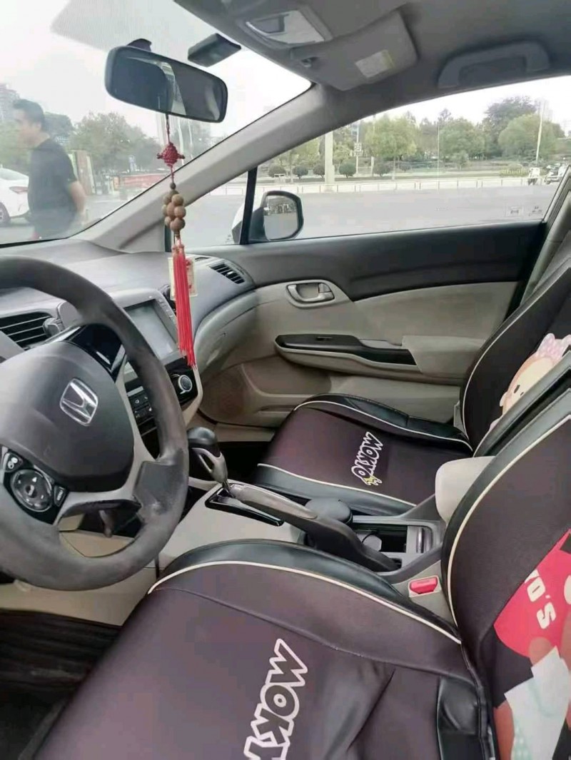 金华14年本田思域4