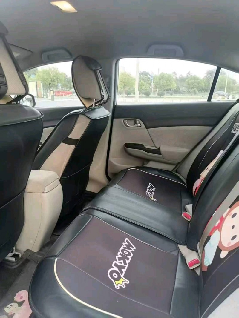 金华14年本田思域5