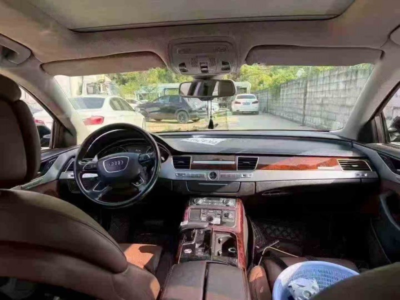 江门13年奥迪A8L4