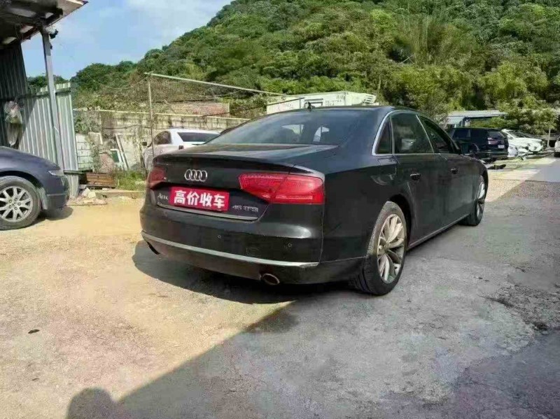 江门13年奥迪A8L9