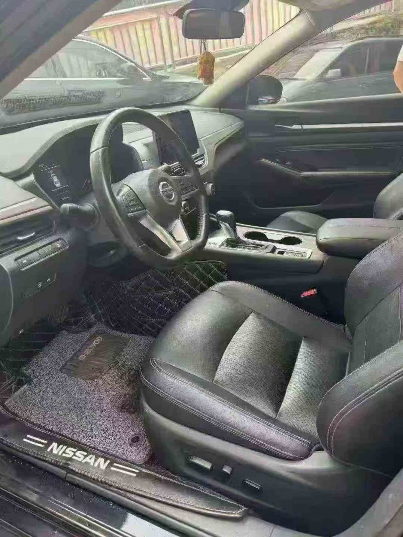 邵阳22年日产天籁4