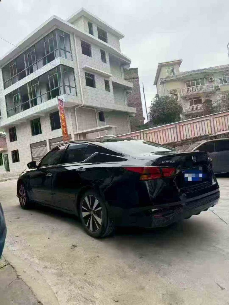 邵阳22年日产天籁9