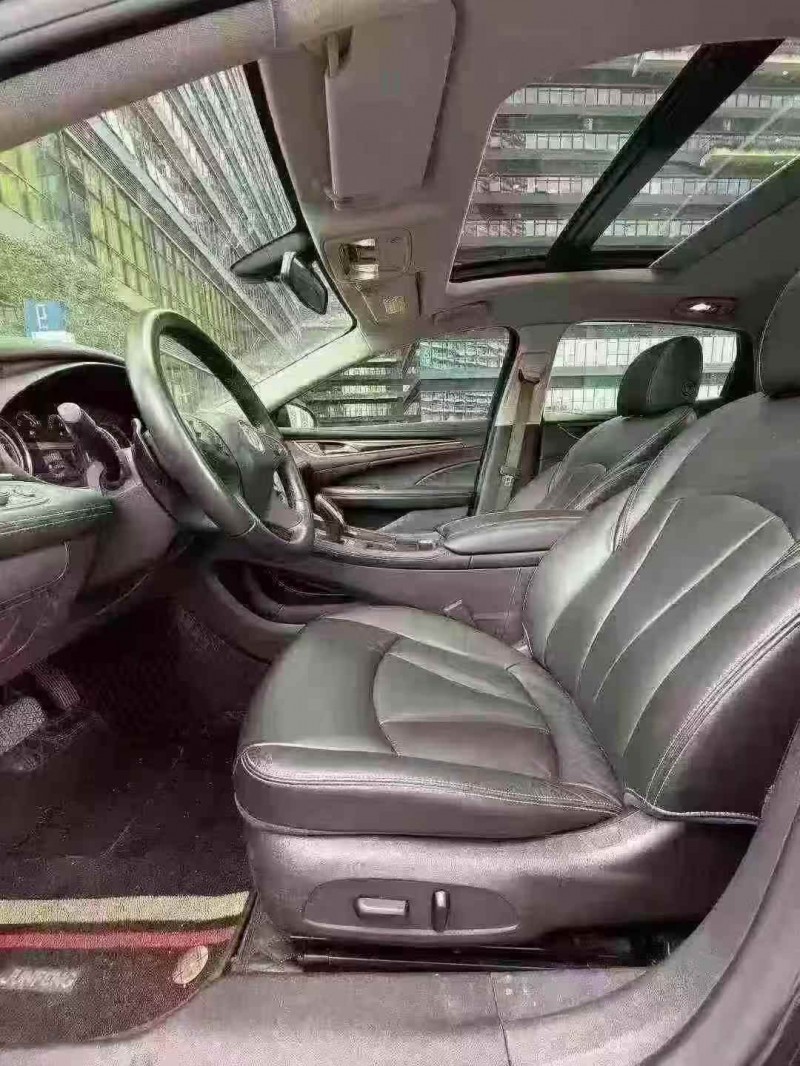 东莞21年别克君越6