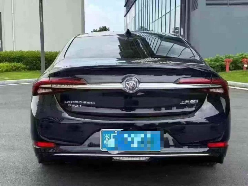 东莞21年别克君越9