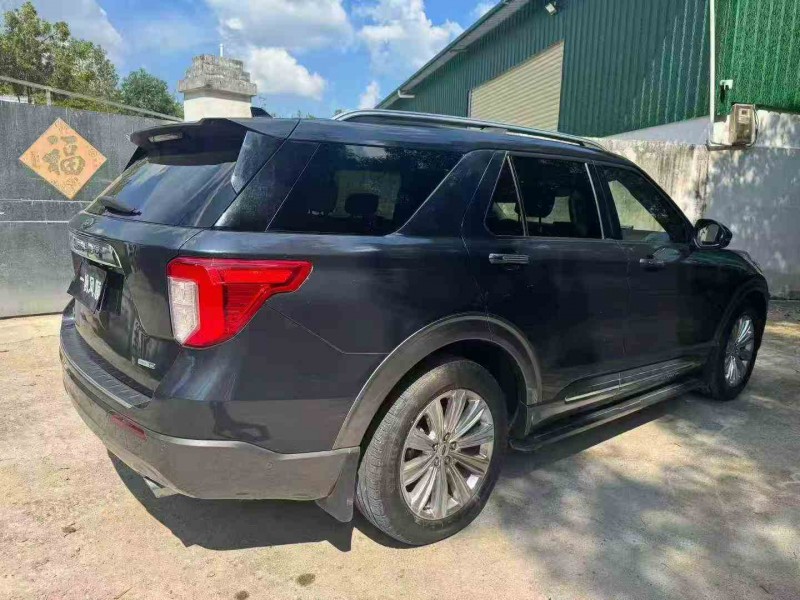 佛山21年福特探险者9