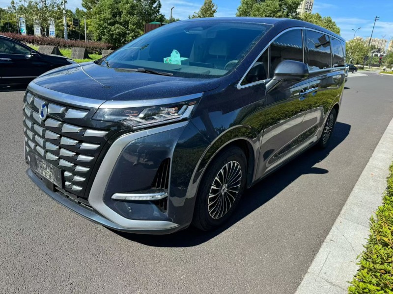 台州23年腾势D92