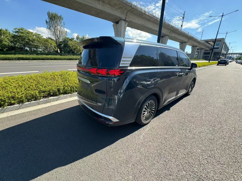 台州23年腾势D99