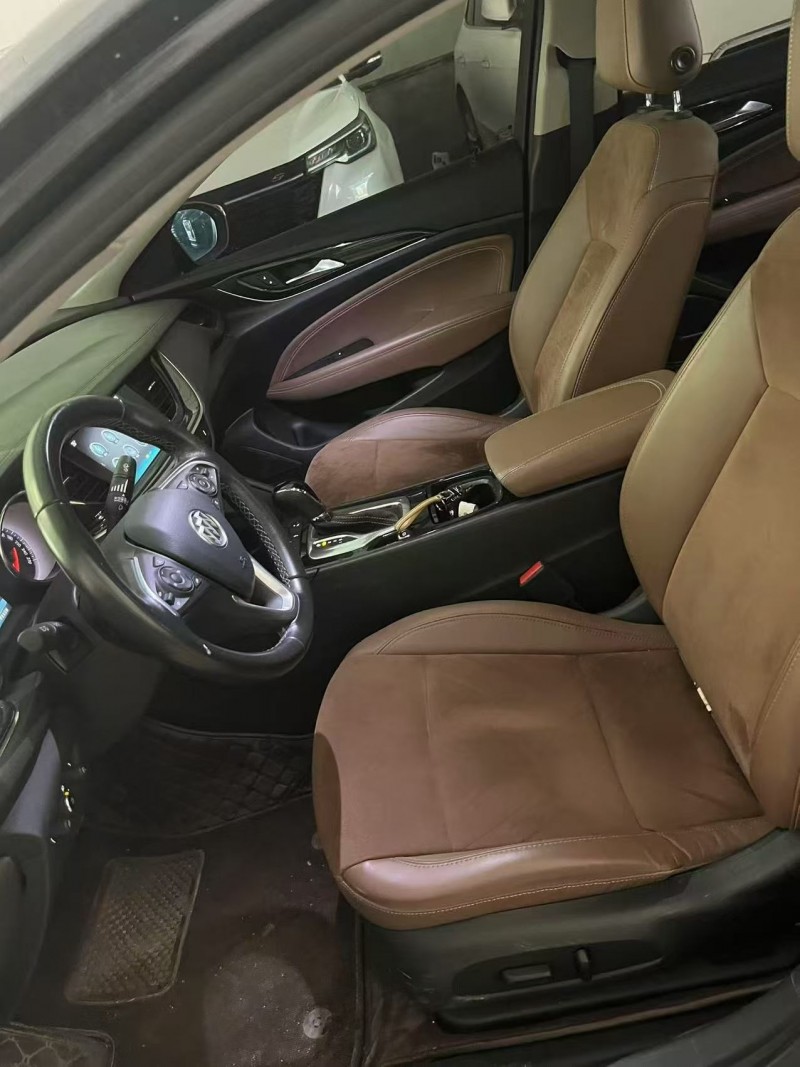 菏泽20年别克君威5