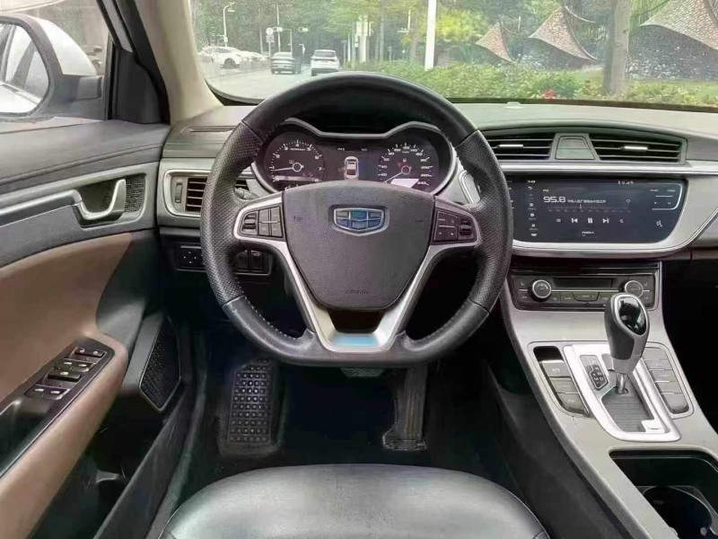 深圳19年吉利帝豪6