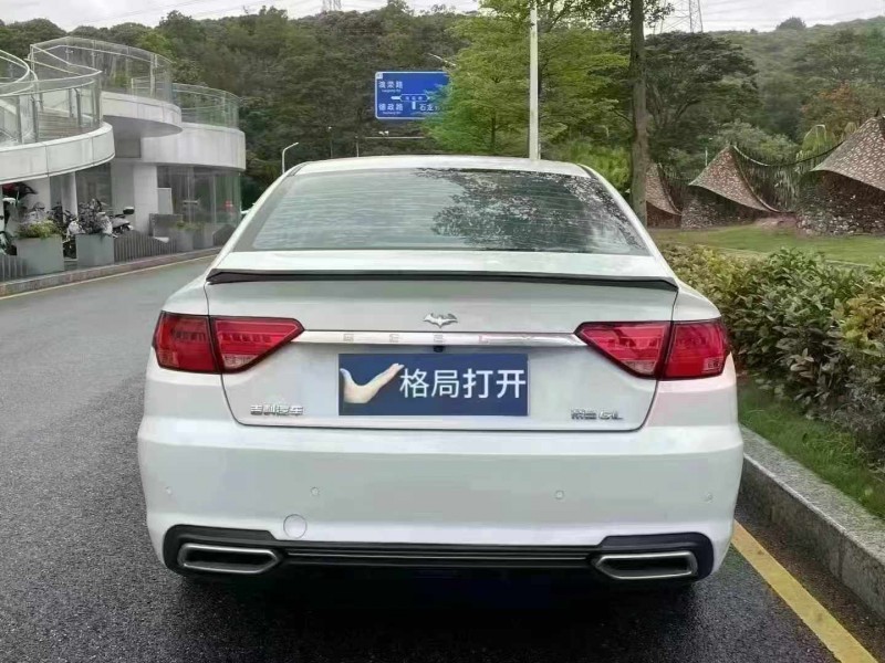 深圳19年吉利帝豪9