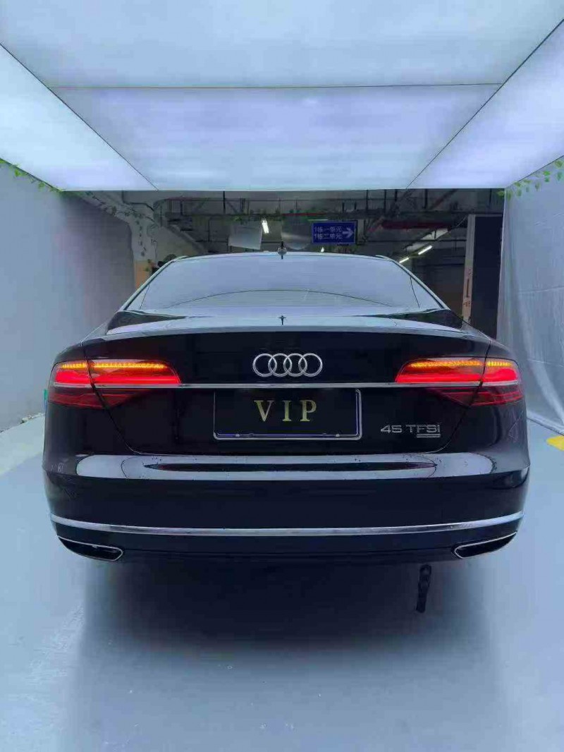 深圳17年奥迪A8L9