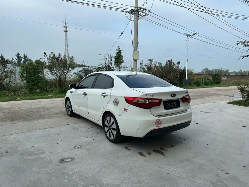 徐州13年起亚K23