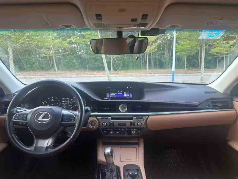 佛山16年雷克萨斯ES4