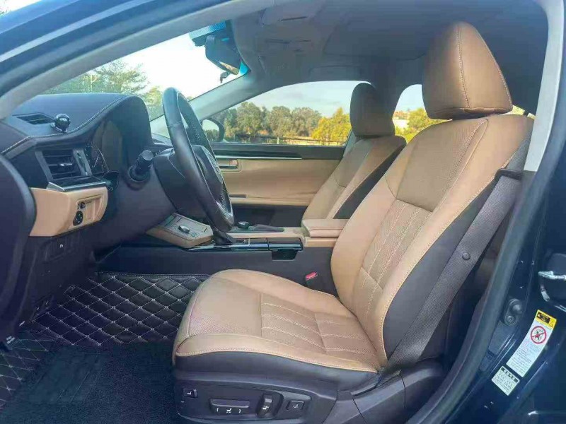 佛山16年雷克萨斯ES5