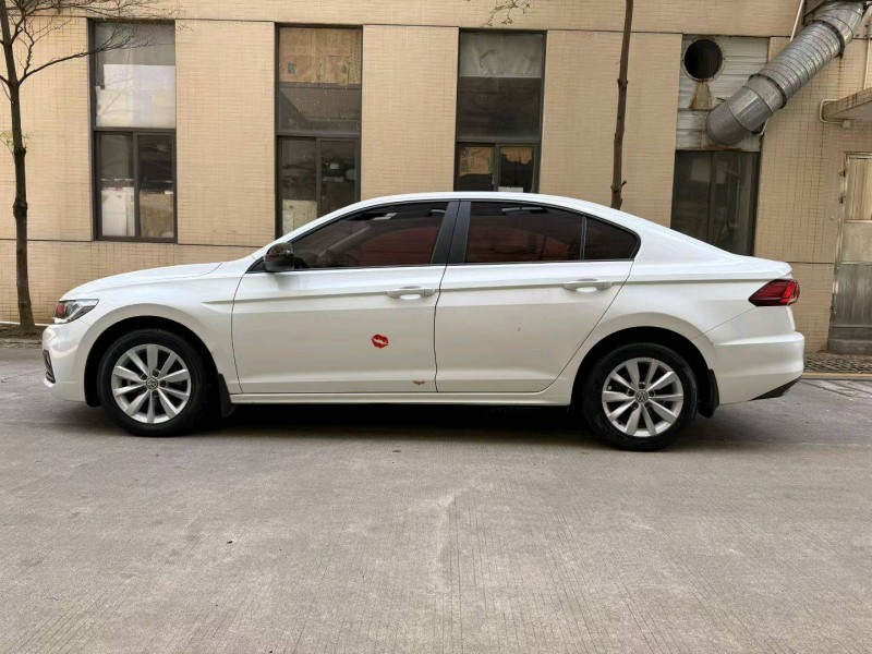 佛山19年大众宝来6