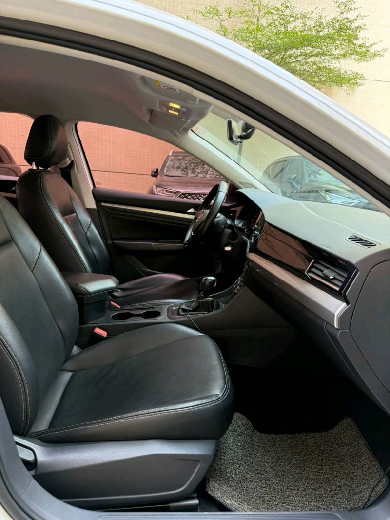 佛山19年大众宝来7