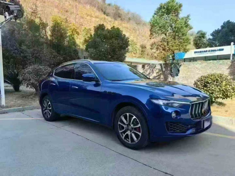 南昌18年玛莎拉蒂Levante2