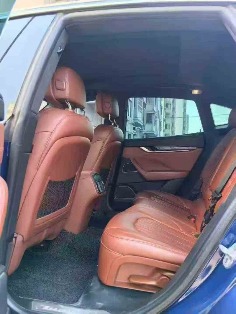 南昌18年玛莎拉蒂Levante6