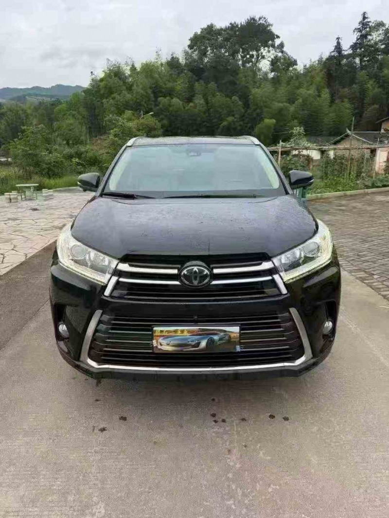 龙岩19年丰田汉兰达1