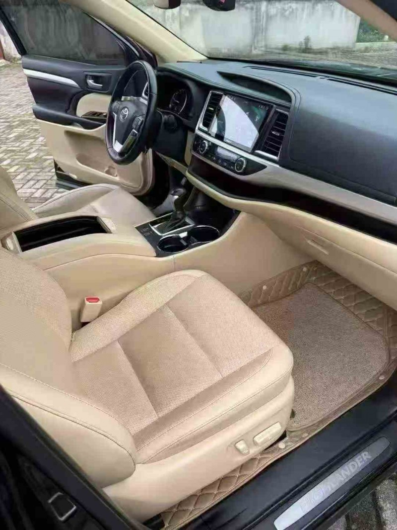 龙岩19年丰田汉兰达4