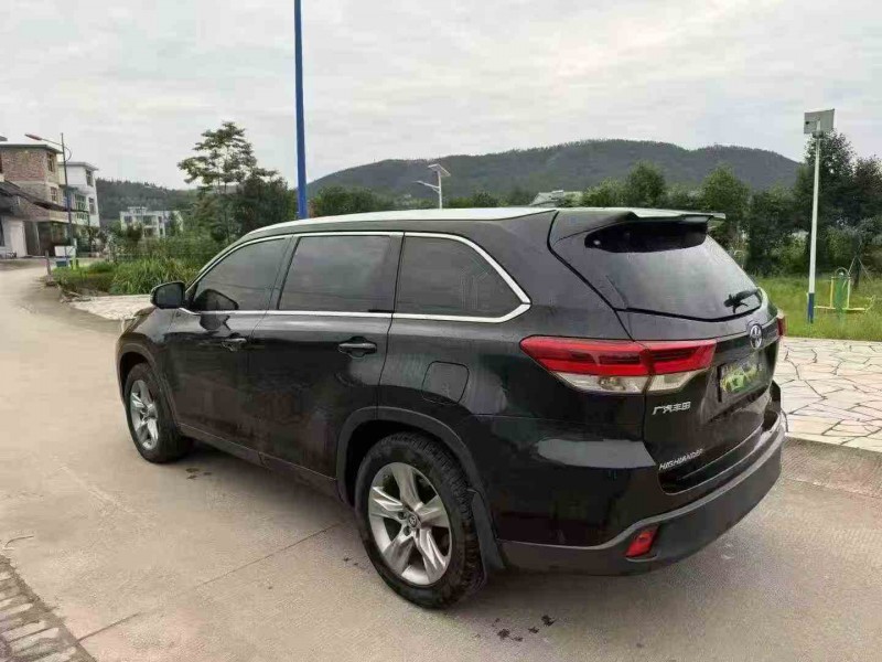 龙岩19年丰田汉兰达8