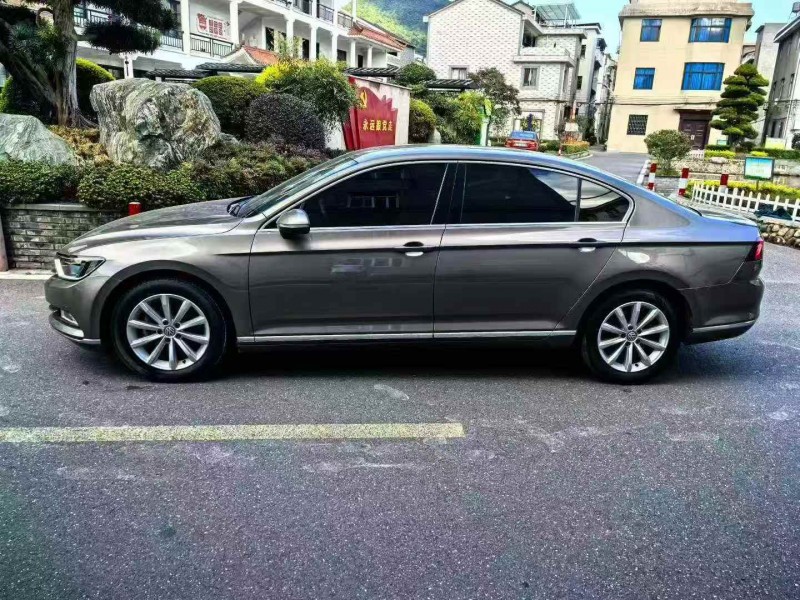 金华19年大众迈腾4