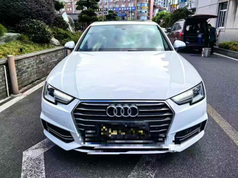 嘉兴19年奥迪A4L1