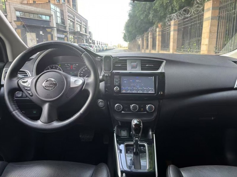 佛山16年日产轩逸4