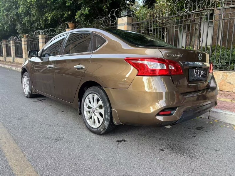 佛山16年日产轩逸8