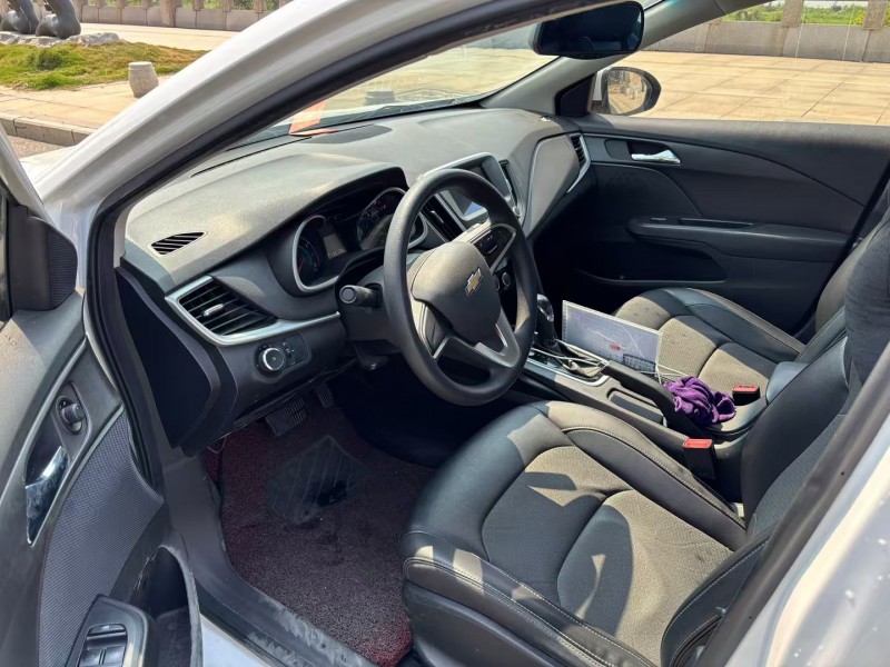 佛山19年雪佛兰科沃兹3