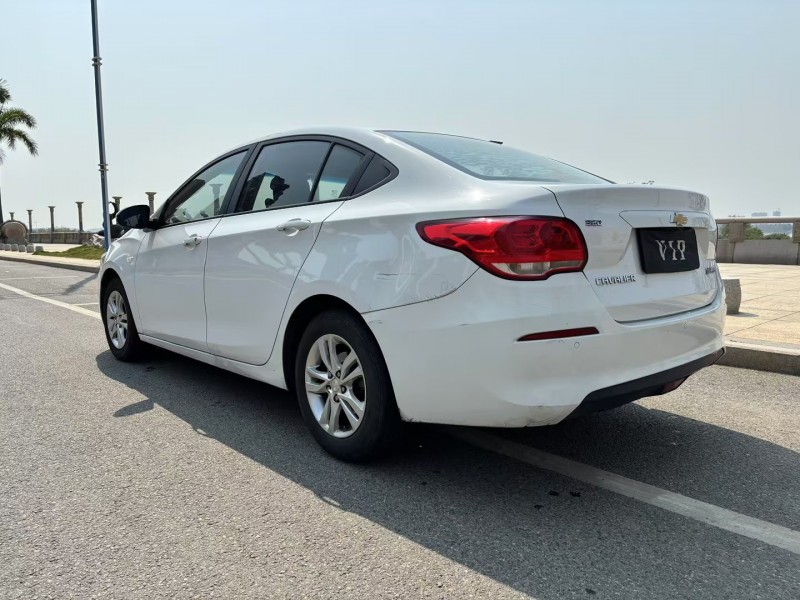 佛山19年雪佛兰科沃兹8