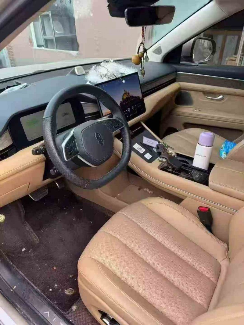 南通23年华为智选问界5