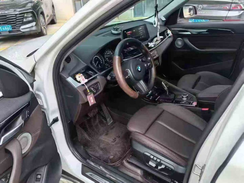 三明21年宝马X14