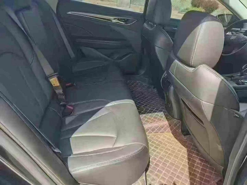 连云港22年别克君越5