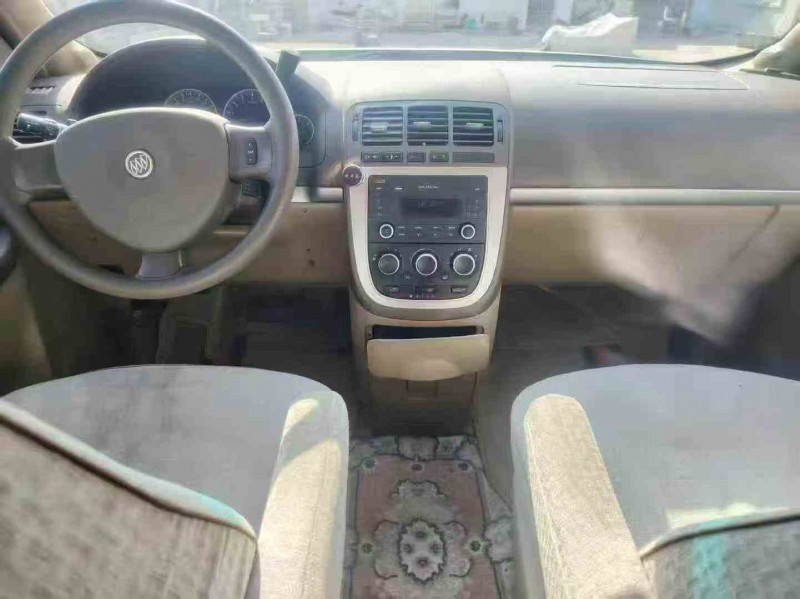 连云港16年别克GL86